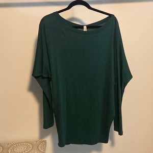 Green batwing sweater size M